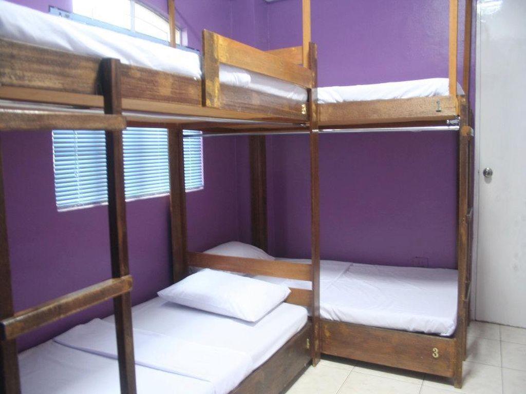 1 River Central Hostel Makati City Esterno foto